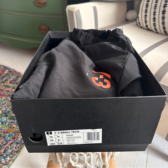 Y-3 bball tech men’s 10 us - Picture 9 of 9